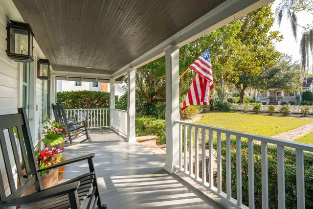 212 Live Oak Drive, Mount Pleasant, SC 29464