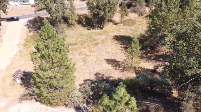 0 Victoria Ln, Oakhurst, CA 93644