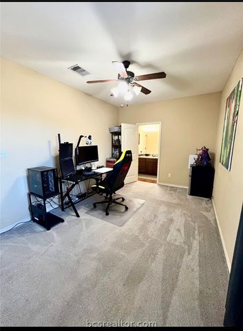 3321 Lieutenant Avenue, College Station, TX 77845