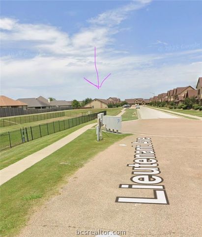 3321 Lieutenant Avenue, College Station, TX 77845