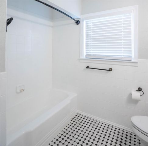 5946 Goodwin Avenue, Dallas, TX 75206