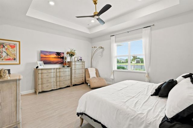 511 SE Mulberry Way, Port St. Lucie, FL 34984