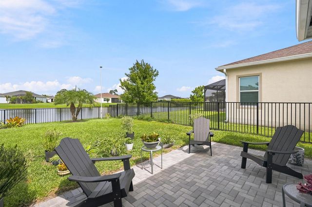 511 SE Mulberry Way, Port St. Lucie, FL 34984