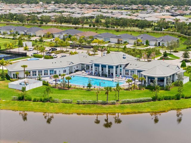 511 SE Mulberry Way, Port St. Lucie, FL 34984