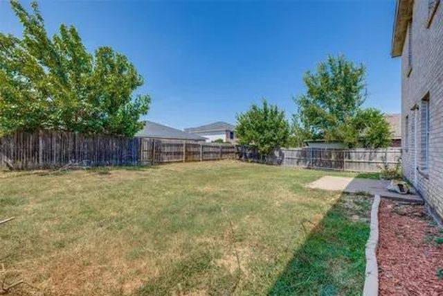 933 Medina Drive, Arlington, TX 76017