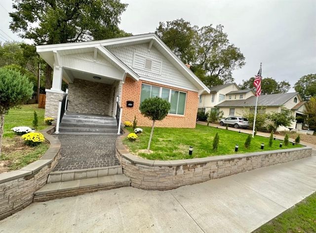 315 SW B Street, Ardmore, OK 73401