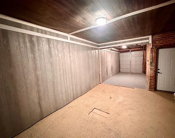 315 SW B Street, Ardmore, OK 73401