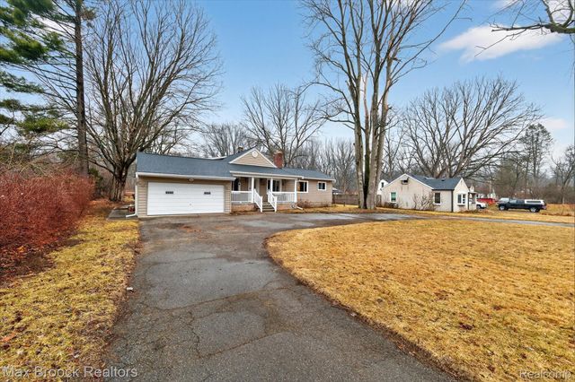 21516 McClung Avenue, Southfield, MI 48075