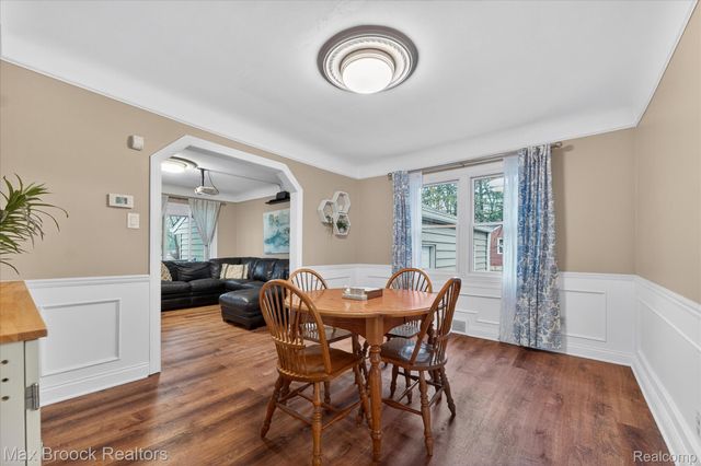 21516 McClung Avenue, Southfield, MI 48075