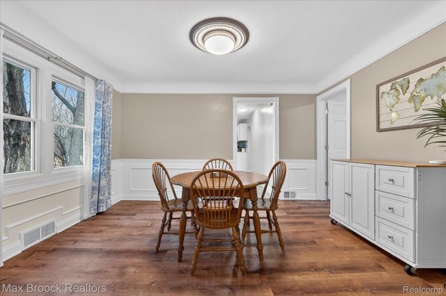 21516 McClung Avenue, Southfield, MI 48075