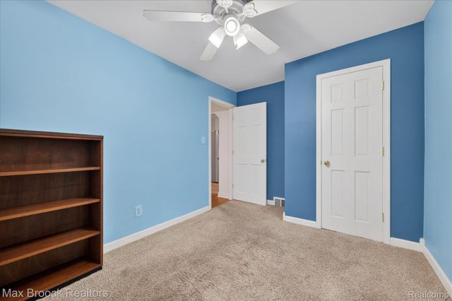 21516 McClung Avenue, Southfield, MI 48075