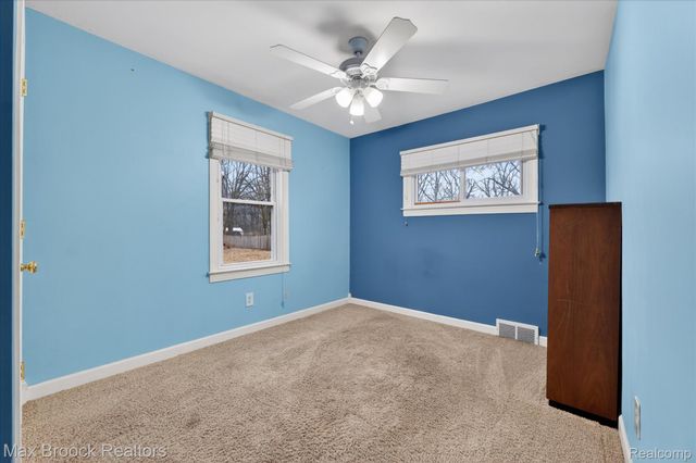 21516 McClung Avenue, Southfield, MI 48075