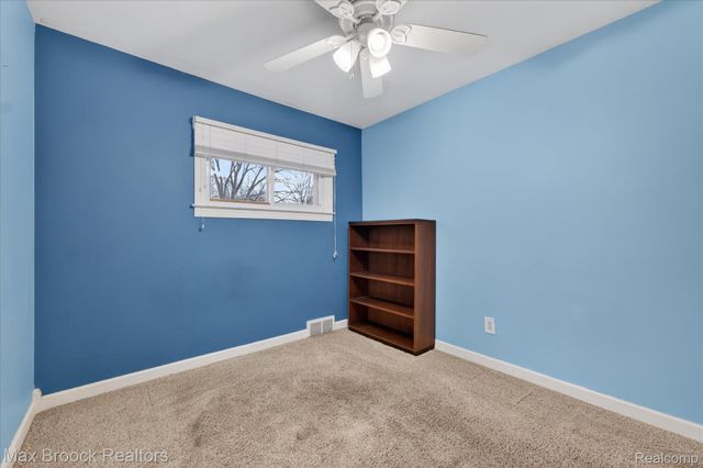 21516 McClung Avenue, Southfield, MI 48075