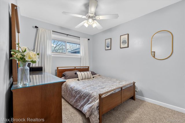 21516 McClung Avenue, Southfield, MI 48075