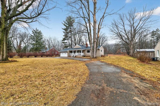 21516 McClung Avenue, Southfield, MI 48075