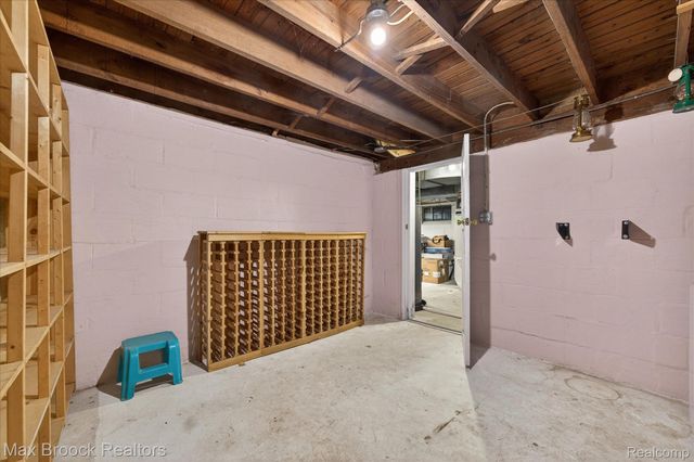 21516 McClung Avenue, Southfield, MI 48075