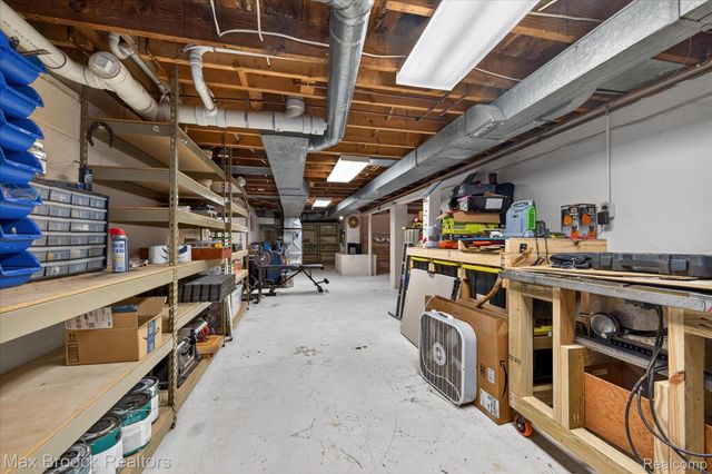 21516 McClung Avenue, Southfield, MI 48075