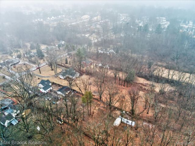 21516 McClung Avenue, Southfield, MI 48075