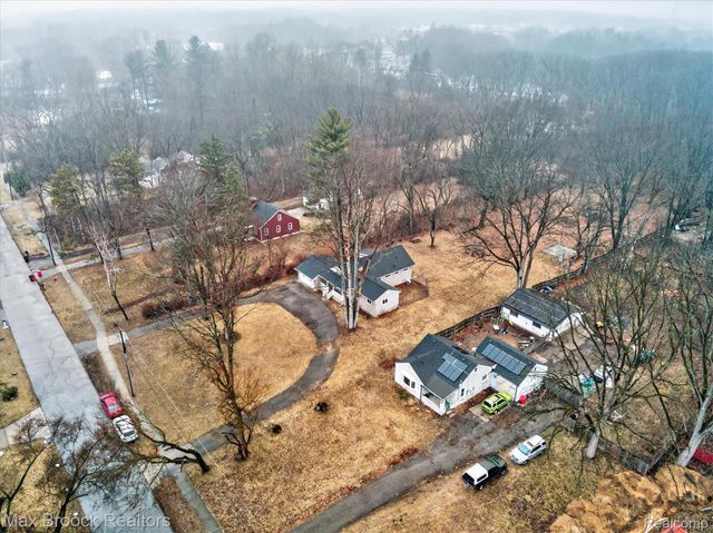 21516 McClung Avenue, Southfield, MI 48075