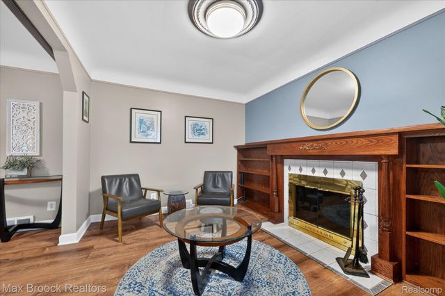 21516 McClung Avenue, Southfield, MI 48075