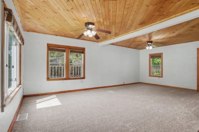 919 Charles Street, Plainwell, MI 49080