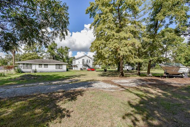 2413 E Crosstimbers Street, Houston, TX 77093