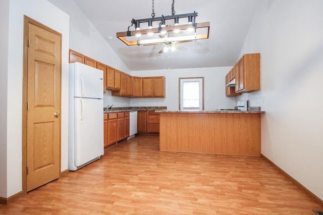 1709 Daisy Street SE, Demotte, IN 46310