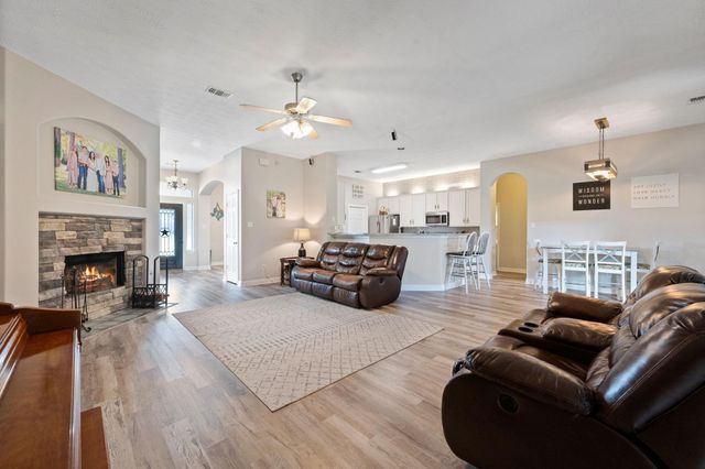 2010 Caroline Avenue, Baytown, TX 77523