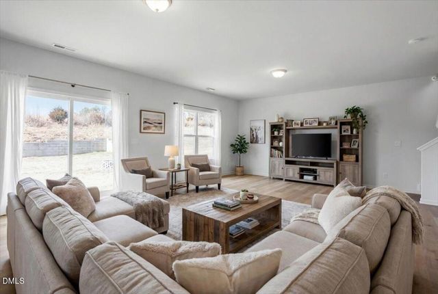 924 Peninsula Place, Knightdale, NC 27545