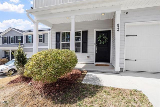 924 Peninsula Place, Knightdale, NC 27545