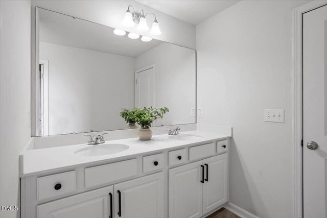 924 Peninsula Place, Knightdale, NC 27545