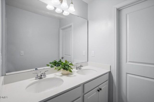 924 Peninsula Place, Knightdale, NC 27545