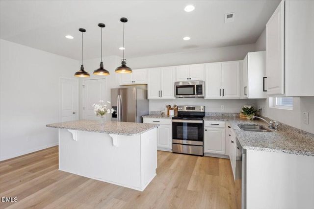 924 Peninsula Place, Knightdale, NC 27545