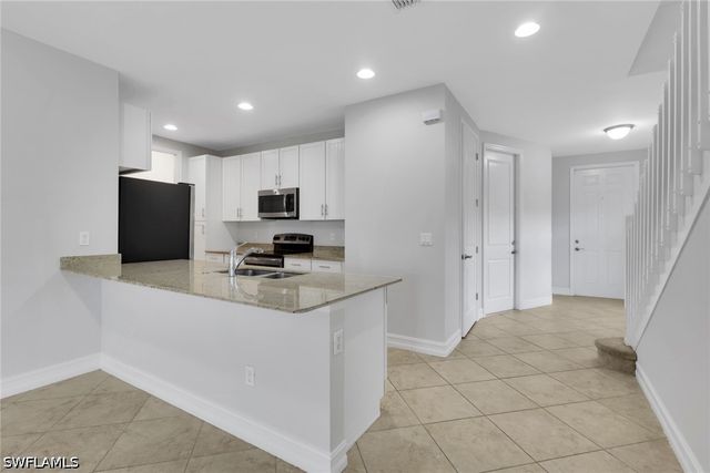 7738 Bristol CIR, Naples, FL 34120
