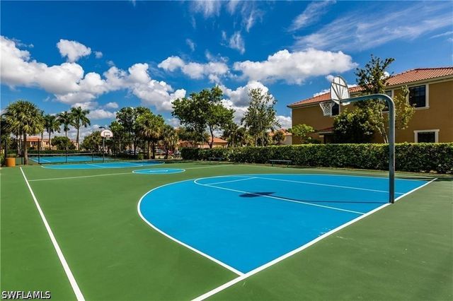7738 Bristol CIR, Naples, FL 34120
