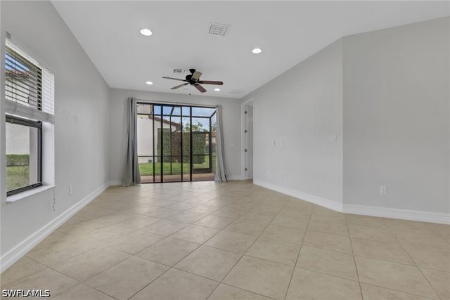 7738 Bristol CIR, Naples, FL 34120