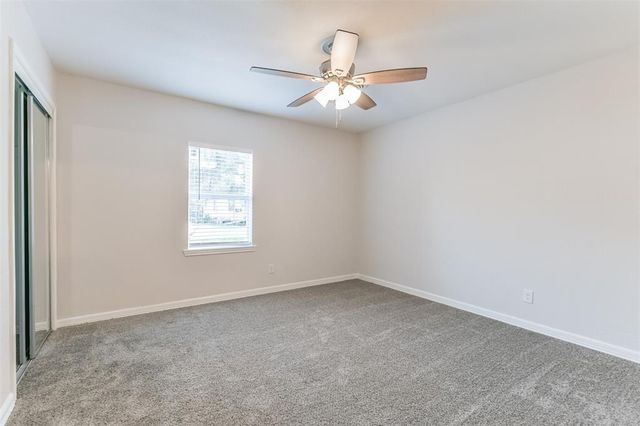 1309 W Lang Street, Alvin, TX 77511
