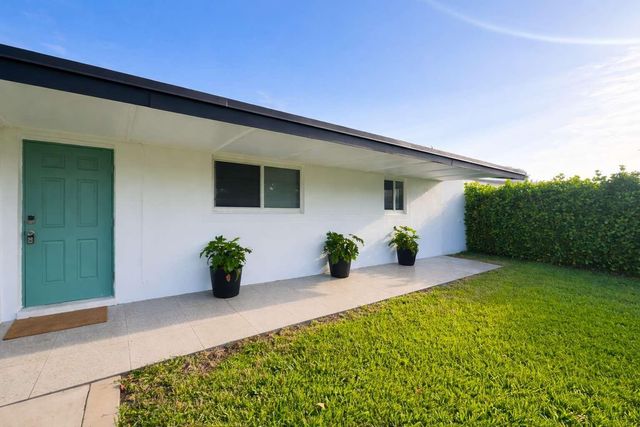 1251 NE 211th Terrace, Miami, FL 33179