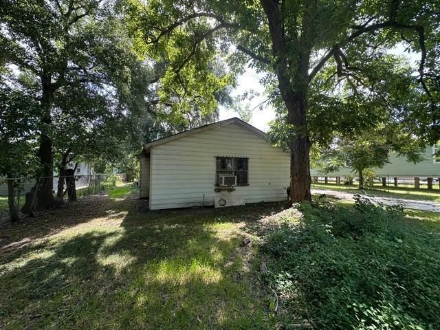 4421 Leffingwell Street, Houston, TX 77026