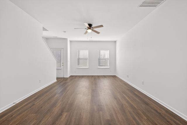 147 Ofner Dr, La Vergne, TN 37086