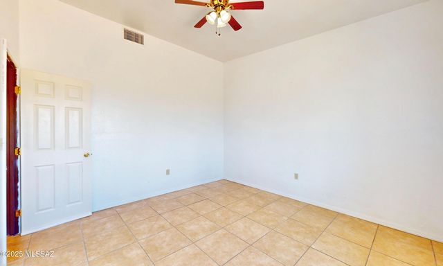 886 Oaxaca Court, Rio Rico, AZ 85648