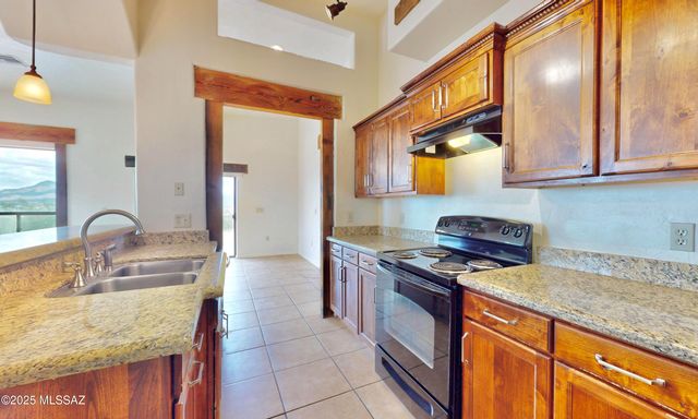 886 Oaxaca Court, Rio Rico, AZ 85648