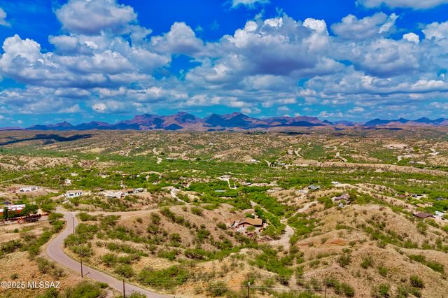 886 Oaxaca Court, Rio Rico, AZ 85648