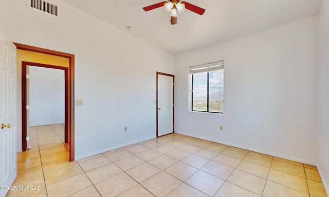 886 Oaxaca Court, Rio Rico, AZ 85648