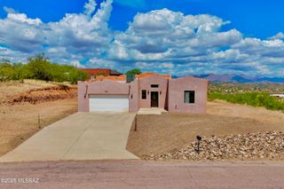 886 Oaxaca Court, Rio Rico, AZ 85648