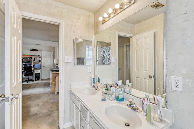 18602 Sandelford Drive, Katy, TX 77449