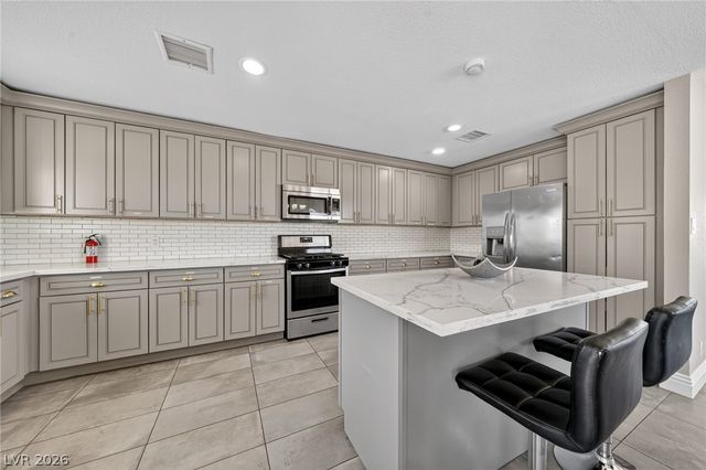 3001 Merritt Avenue, Las Vegas, NV 89102