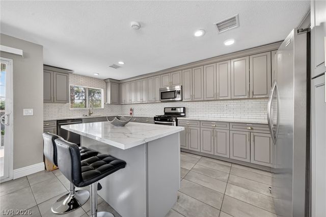 3001 Merritt Avenue, Las Vegas, NV 89102
