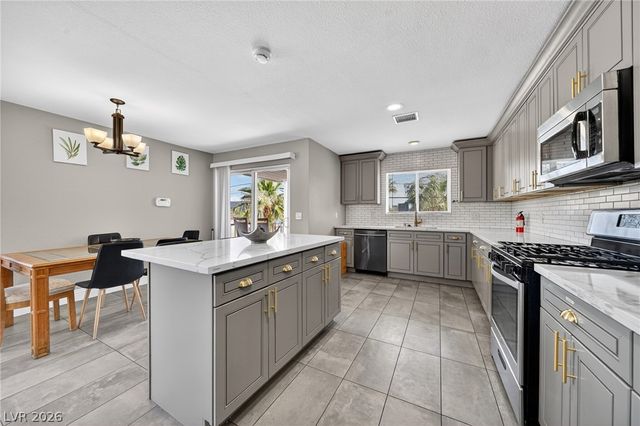 3001 Merritt Avenue, Las Vegas, NV 89102