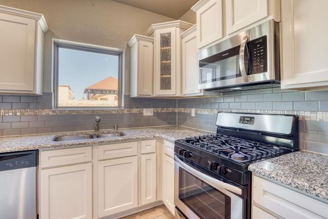 14191 EARL CHOKISKI, El Paso, TX 79938